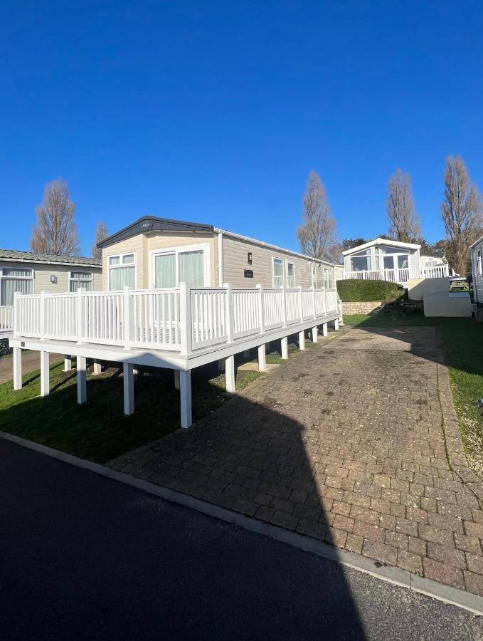 Anchors Rest - Family Caravan - Haven Lytchett Minster Exterior photo